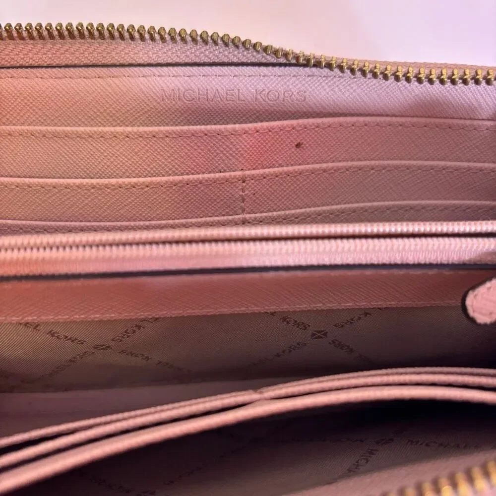 Michael Kors Cream/Tan Pebbled Leather Large Wallet‎